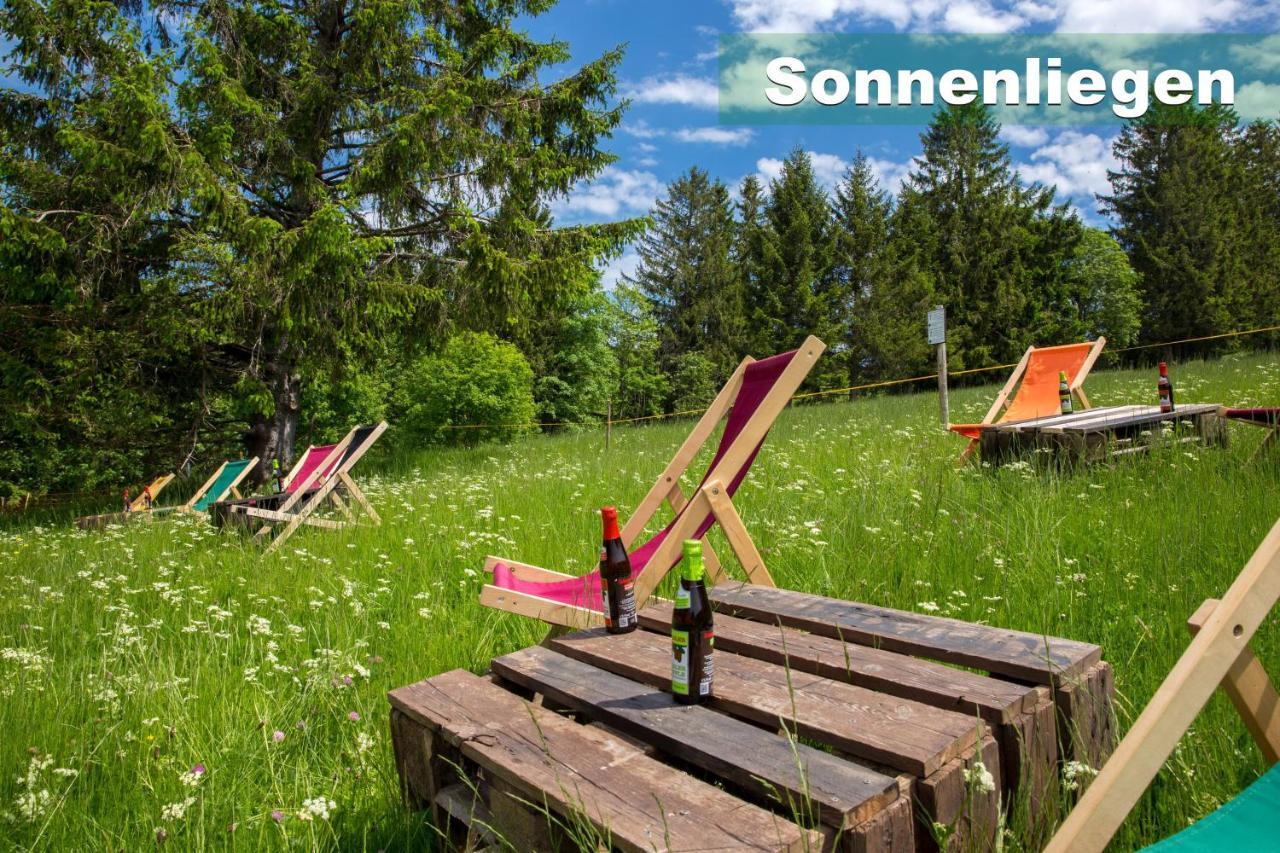 Wohlfuehl-Ferienwohnung 80 Qm, 8 Personen, Aussicht & Heimkino Todtnau Esterno foto