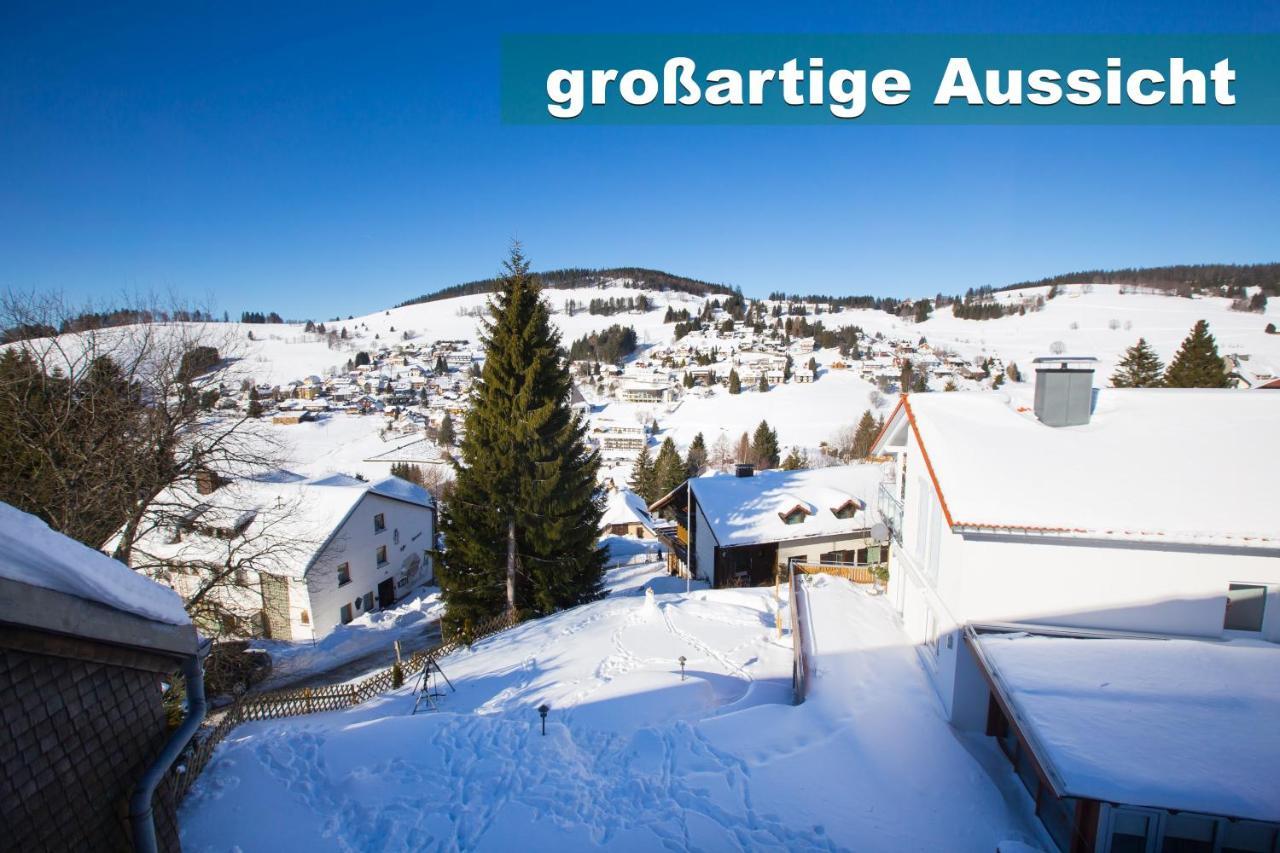 Wohlfuehl-Ferienwohnung 80 Qm, 8 Personen, Aussicht & Heimkino Todtnau Esterno foto