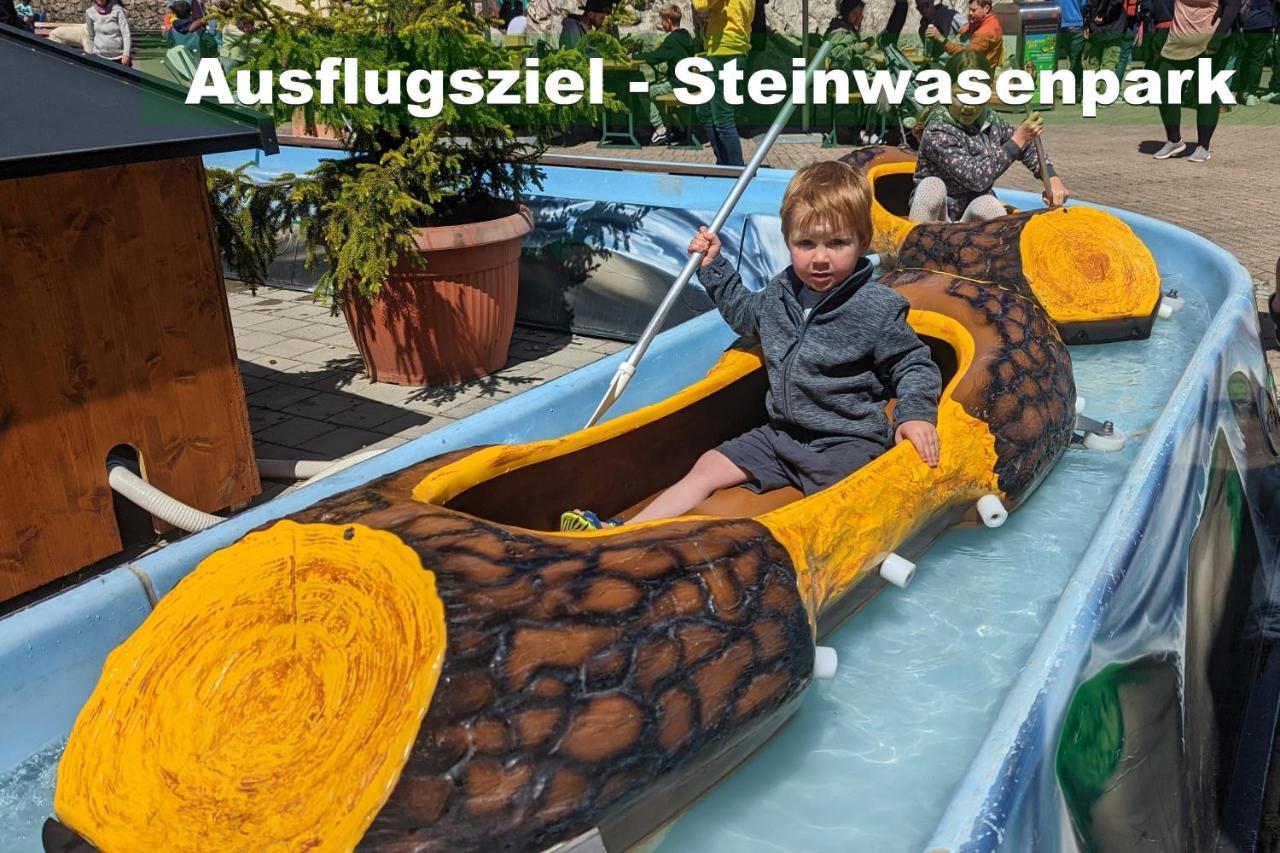 Wohlfuehl-Ferienwohnung 80 Qm, 8 Personen, Aussicht & Heimkino Todtnau Esterno foto