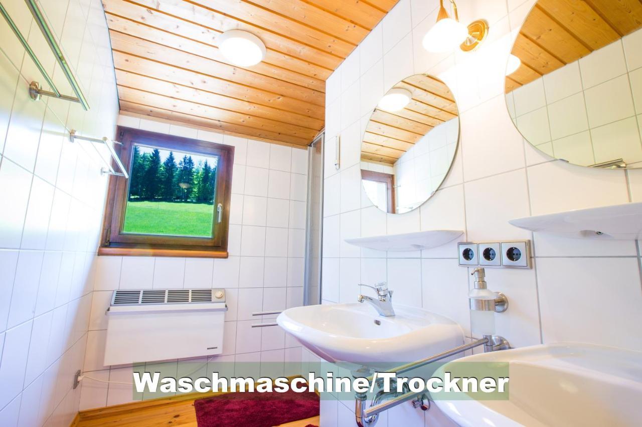 Wohlfuehl-Ferienwohnung 80 Qm, 8 Personen, Aussicht & Heimkino Todtnau Esterno foto