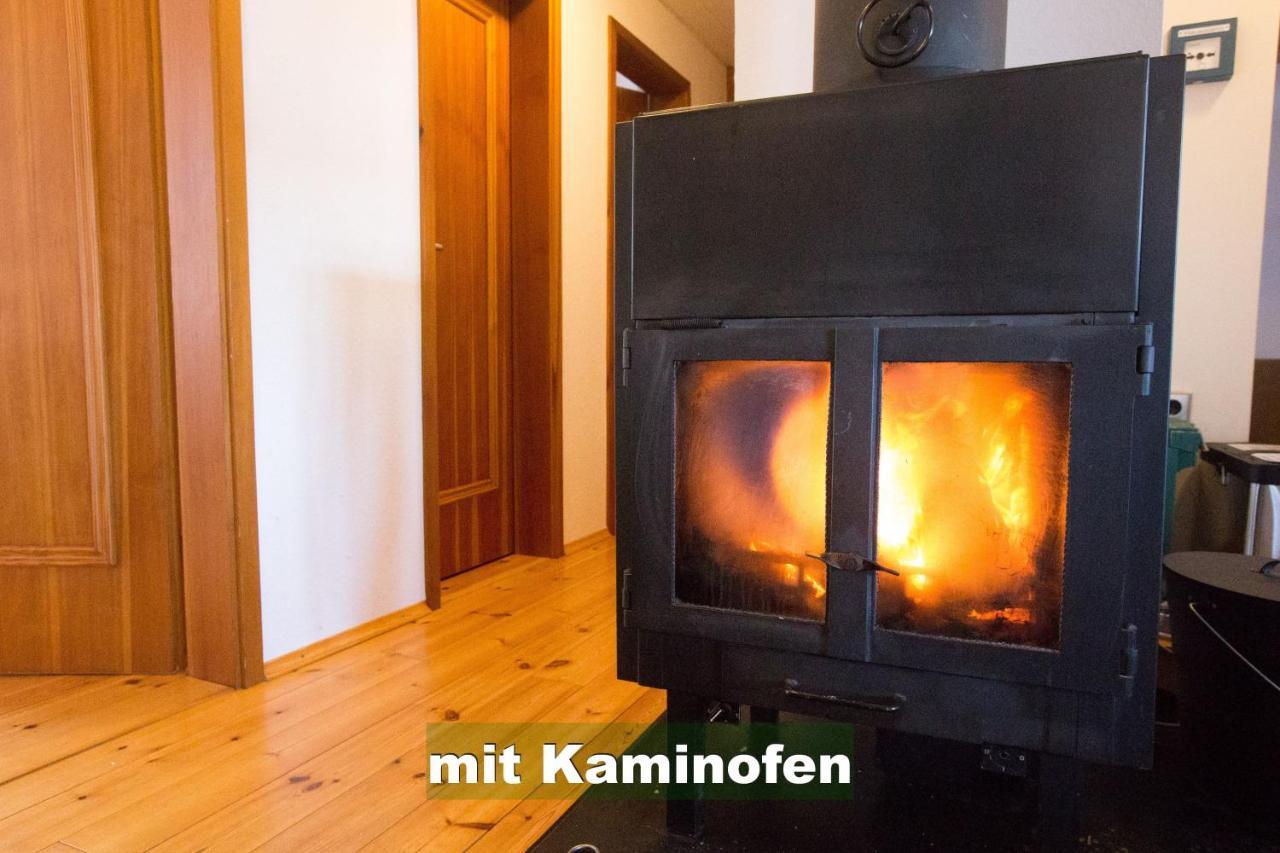 Wohlfuehl-Ferienwohnung 80 Qm, 8 Personen, Aussicht & Heimkino Todtnau Esterno foto